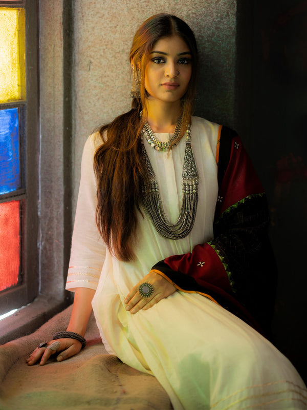 White Handwoven Cotton Kurti with Thread and Gota Work, Dupatta