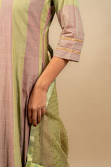 Pink and green Kali handloom top, shikargah appliqué work on the Daman, zari work near the neckline. Kota dupatta with print and cotton pant