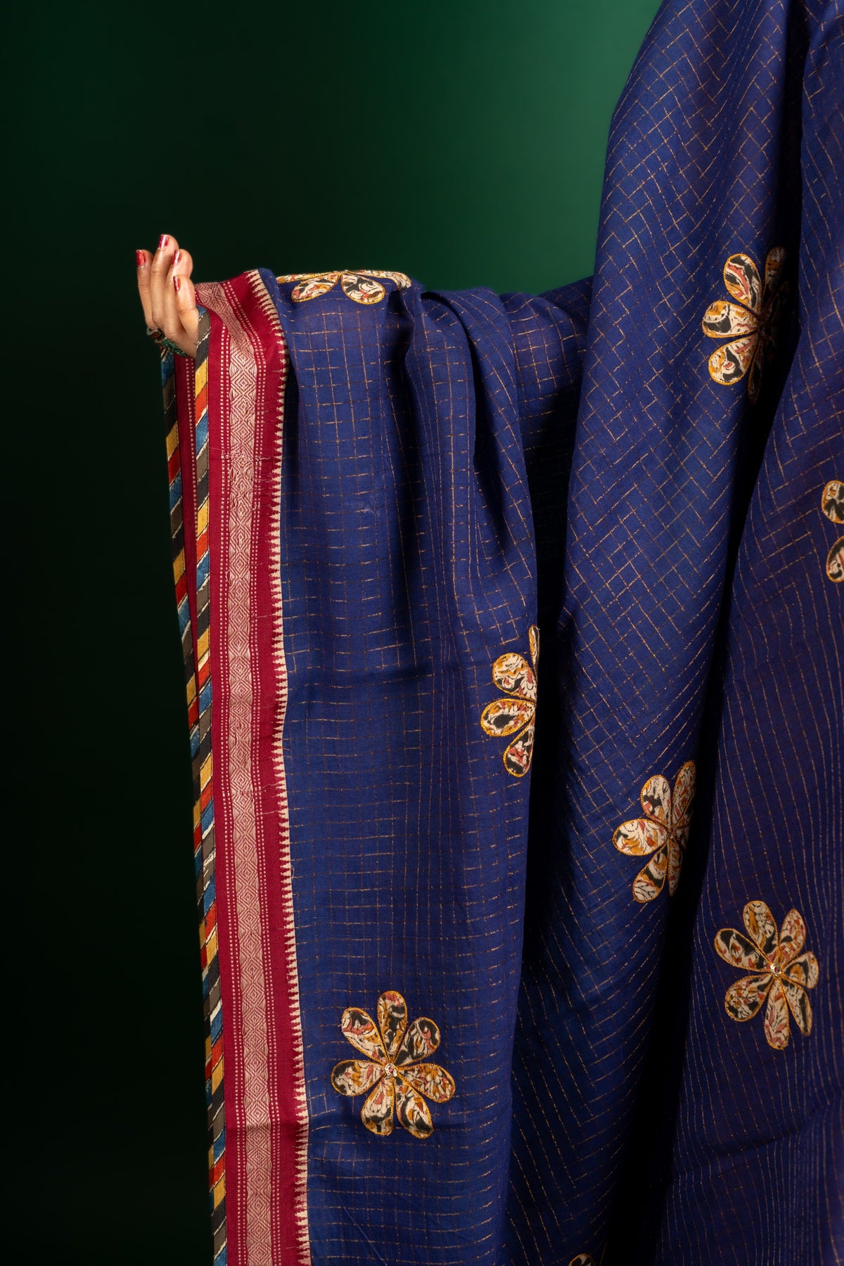 Onion shade panel top with detailing with kalamkari and thread work with nice blue chekes dupatta with patch work and cotton pant