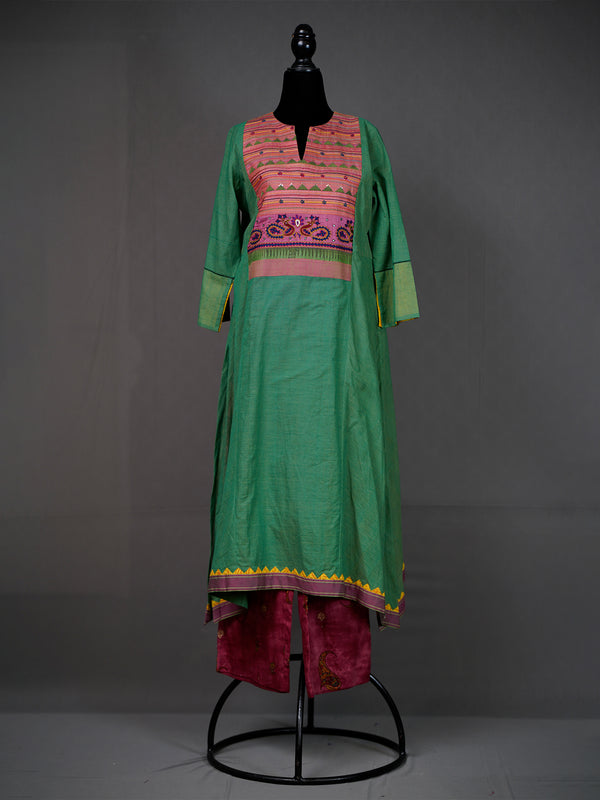Green Handloom Kurti with Ethnic Detailing and Printed Pants