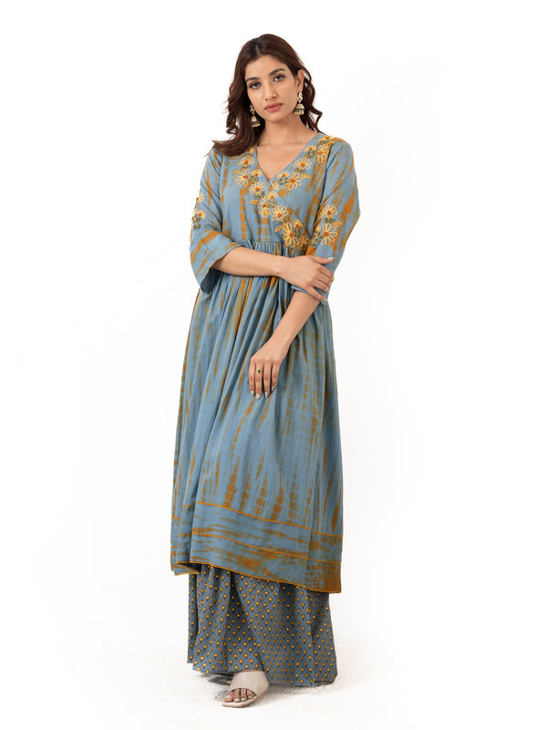 Dori embroidered mul cotton kurta with printed pants
