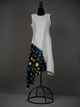 Off White Sleeveless Kurti With Tie-n-Dye Patch On Asymmetrical Hem